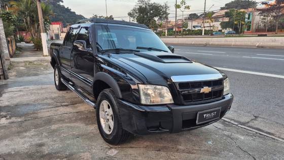 CHEVROLET S10 2.4 ADVANTAGE 4X2 CD 8V FLEX 4P MANUAL CHEVROLET S10 2.4 ADVANTAGE 4X2 CD 8V FLEX 4P MANUAL